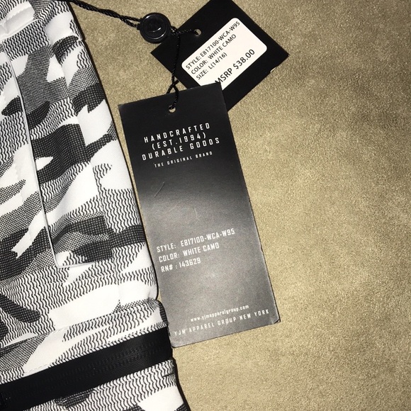 Encrypted black gray and white camo shorts. Size 14/16 Boys. Drawstring. NWT - Picture 8 of 8